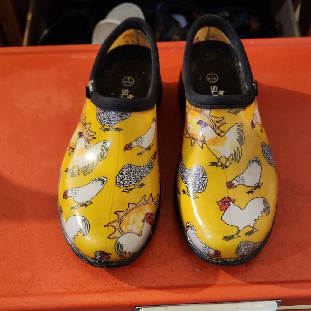 Sloggers Yellow Chickens Sz 8